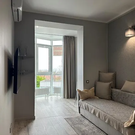 Апартаменти Aquamarine Apartments-plombir Sea Odessa,2 окремі кімнати *