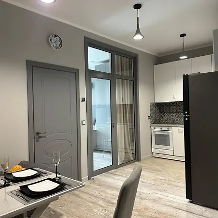 Апартаменти Aquamarine Apartments-plombir Sea Odessa,2 окремі кімнати Одеса