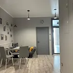 Apartment Aquamarine Apartments-plombir Sea Odessa,2 окремі кімнати